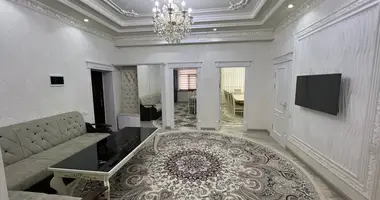 Квартира 4 комнаты в Ташкент, Узбекистан