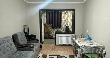 Квартира 2 комнаты в Ташкент, Узбекистан