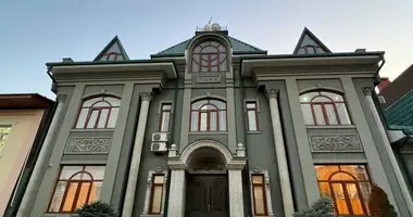 Kottej 7 xonalar _just_in Toshkent, Oʻzbekiston
