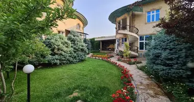 Uy 7 xonalar _just_in Toshkent, Oʻzbekiston