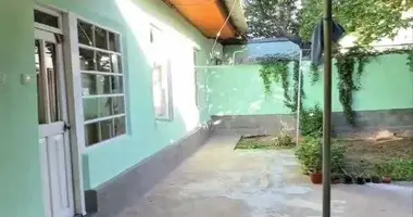 Tijorat 200 m² _just_in Toshkent, Oʻzbekiston