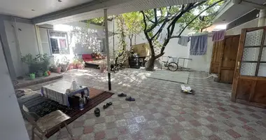 Дом 4 комнаты в Ташкент, Узбекистан