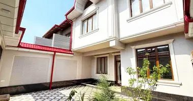Uy 7 xonalar _just_in Zangiota Tumani, Oʻzbekiston