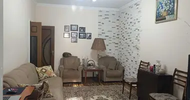 Квартира 2 комнаты в Ташкент, Узбекистан