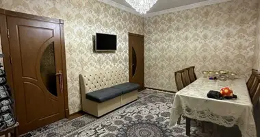 Квартира 2 комнаты в Ташкент, Узбекистан