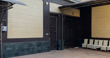 Дом 15 комнат в Ташкент, Узбекистан