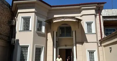 Дом 4 комнаты в Ташкент, Узбекистан