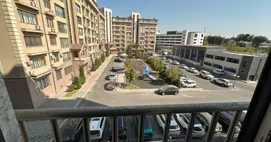 #Яккасарай   #СЕУЛ_МУН  Тип: Квартира (новостройка) Ориентир: Сеул Мун  Характеристики:  • Комнат: 2  • Площадь: 52 м²  • Этаж: 3 из 11  Описание: Квартира полностью укомплектована мебелью и техникой. Имеется посудомоечная машина. Один санузел, ванна. Вид во двор.  Цена: 1000 Депозит   Контакты: Телефон: в Ташкент, Узбекистан