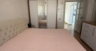 Сдаётся квартира  Ориентир Angil Food  3х  13 этаж  16 этажка  90м²  Новый ремонт . Есть всё  необходимое для проживания.  Мебель техника  Цена 1 100 у.е +депозит в Ташкент, Узбекистан