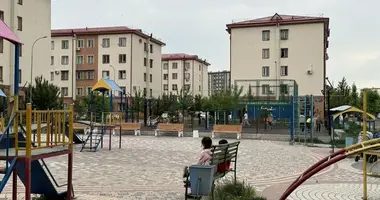 Квартира 2 комнаты в Ташкент, Узбекистан