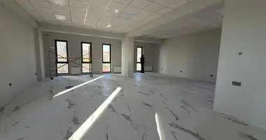 Коммерческое помещение 1 100 м² в Ташкент, Узбекистан