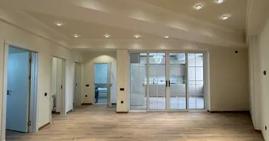 Квартира 4 комнаты в Ташкент, Узбекистан