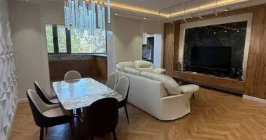 Квартира 4 комнаты в Ташкент, Узбекистан