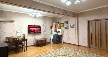Квартира 4 комнаты в Ташкент, Узбекистан