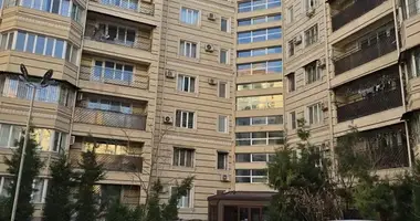 Kvartira 8 xonalar _just_in Toshkent, Oʻzbekiston