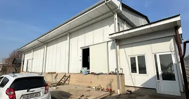 Склад 350 м² в Назарбек, Узбекистан