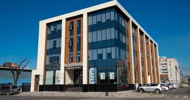 Tijorat 3 700 m² _just_in Toshkent, Oʻzbekiston