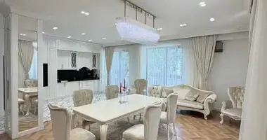 Квартира 3 комнаты в Ташкент, Узбекистан