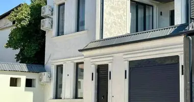 Дом 5 комнат в Ташкент, Узбекистан