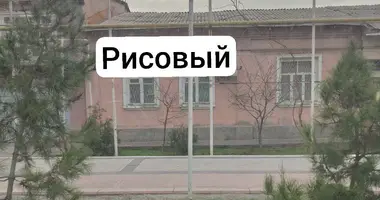 Yer uchastkasi _just_in Toshkent, Oʻzbekiston