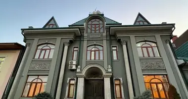 Дом 7 комнат в Ташкент, Узбекистан