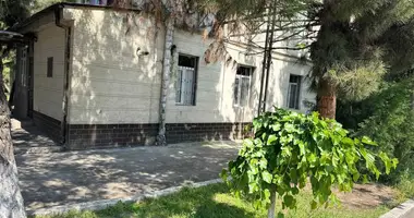 Квартира 3 комнаты в Ташкент, Узбекистан
