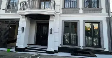 Дом 15 комнат в Ташкент, Узбекистан