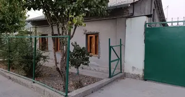 Дом 8 комнат в Ташкент, Узбекистан