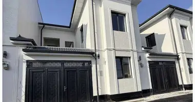 Дом 5 комнат в Ташкент, Узбекистан