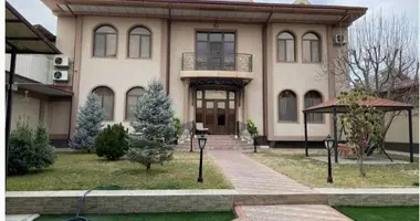 Uy 7 xonalar _just_in Toshkent, Oʻzbekiston