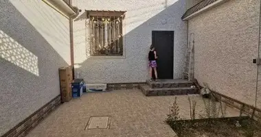 Дом 4 комнаты в Ташкент, Узбекистан