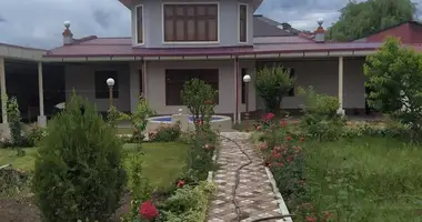 Yer uchastkasi _just_in Toshkent, Oʻzbekiston