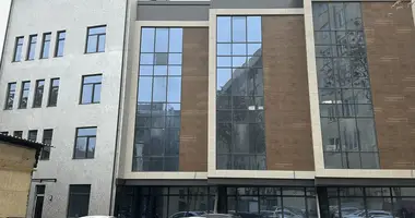 Коммерческое помещение 1 200 м² в Ташкент, Узбекистан