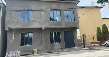 Коммерческое помещение 800 м² в Ташкент, Узбекистан