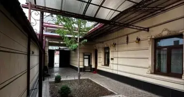 Дом 6 комнат в Ташкент, Узбекистан