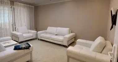 Квартира 3 комнаты в Ташкент, Узбекистан