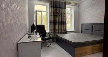 Квартира 3 комнаты в 1-й Химпосёлок, Узбекистан
