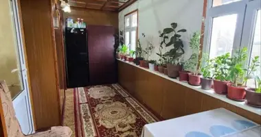 Квартира 3 комнаты в Ташкент, Узбекистан