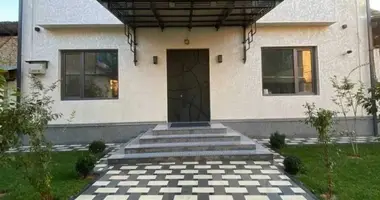 Дом 6 комнат в Ташкент, Узбекистан