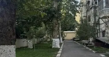 Квартира 2 комнаты в Ташкент, Узбекистан