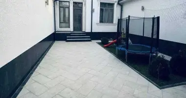 Дом 7 комнат в Ташкент, Узбекистан