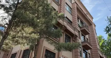 Квартира 3 комнаты в Ташкент, Узбекистан