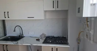 Срочно сдам квартиру  _just_in Gulistan, Oʻzbekiston