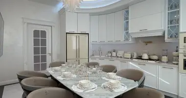 Квартира 5 комнат в Ташкент, Узбекистан