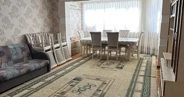 Квартира 3 комнаты в Ташкент, Узбекистан