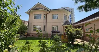 Uy 7 xonalar _just_in Toshkent, Oʻzbekiston