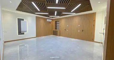 Продаётся коммерческое помещение в жилом доме на 1 этаже  в Ташкент, Узбекистан