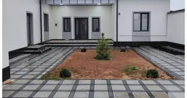 Дом 5 комнат в Ташкент, Узбекистан