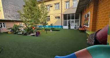 Дом 14 комнат в Ташкент, Узбекистан