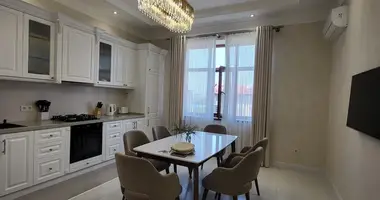 Квартира 4 комнаты в Ташкент, Узбекистан